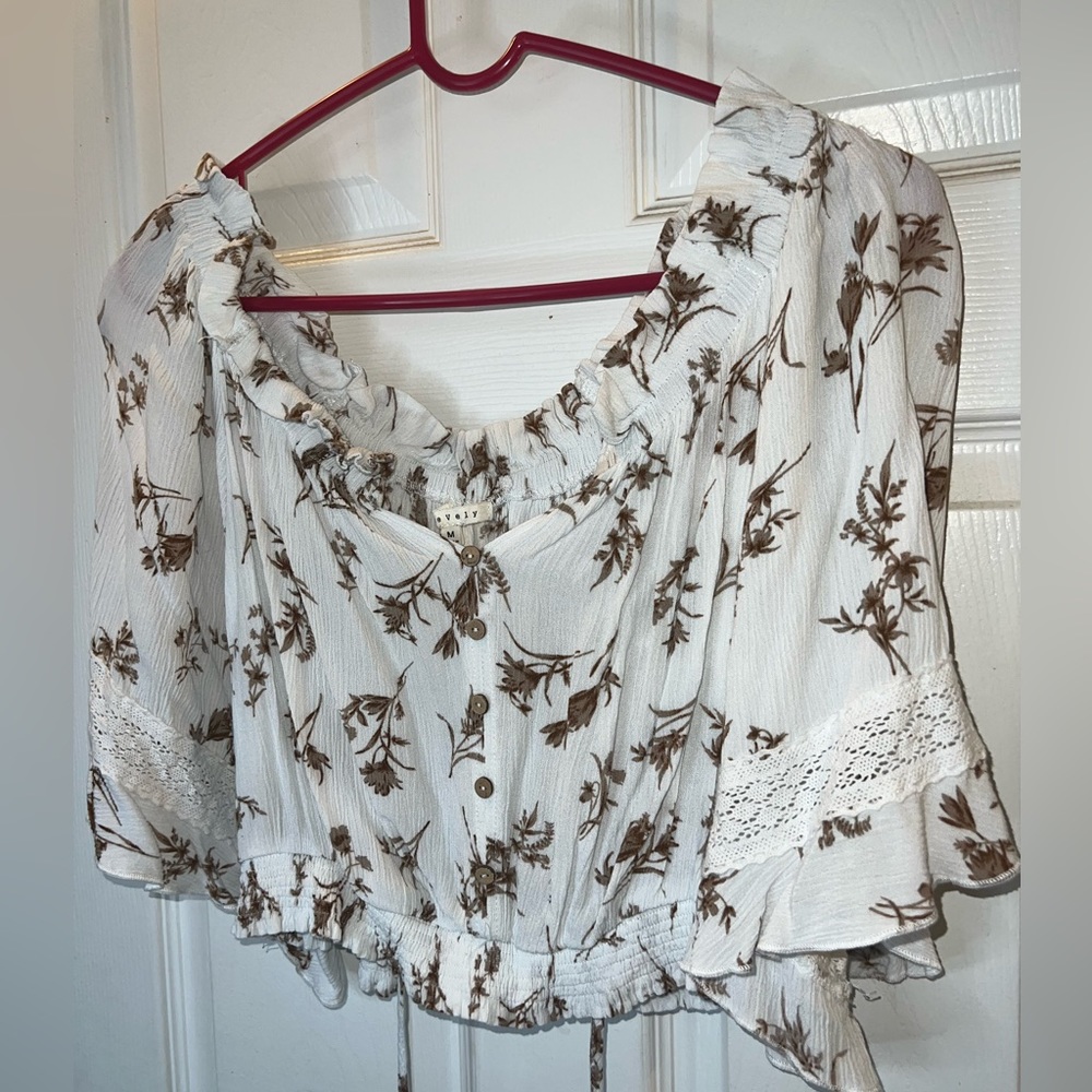 Baevely blouse size medium